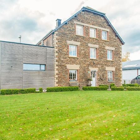 Luxurious House With Sauna In A Farm In Бастонь Экстерьер фото