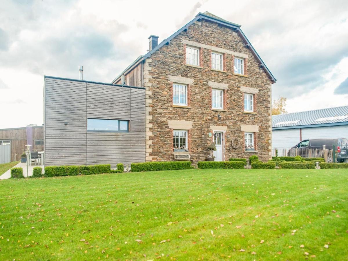 Luxurious House With Sauna In A Farm In Бастонь Экстерьер фото