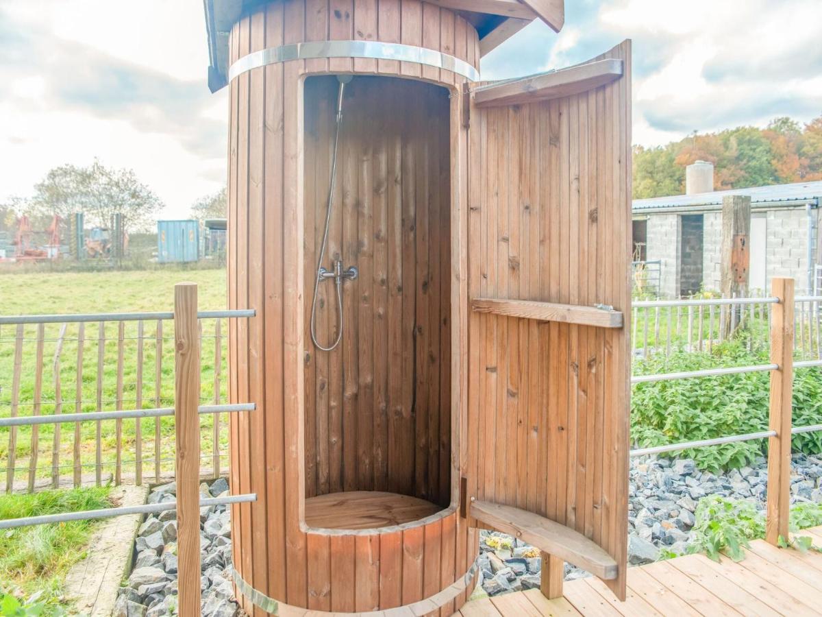 Luxurious House With Sauna In A Farm In Бастонь Экстерьер фото
