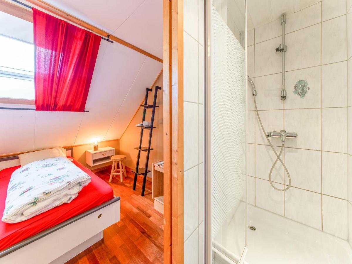Luxurious House With Sauna In A Farm In Бастонь Экстерьер фото