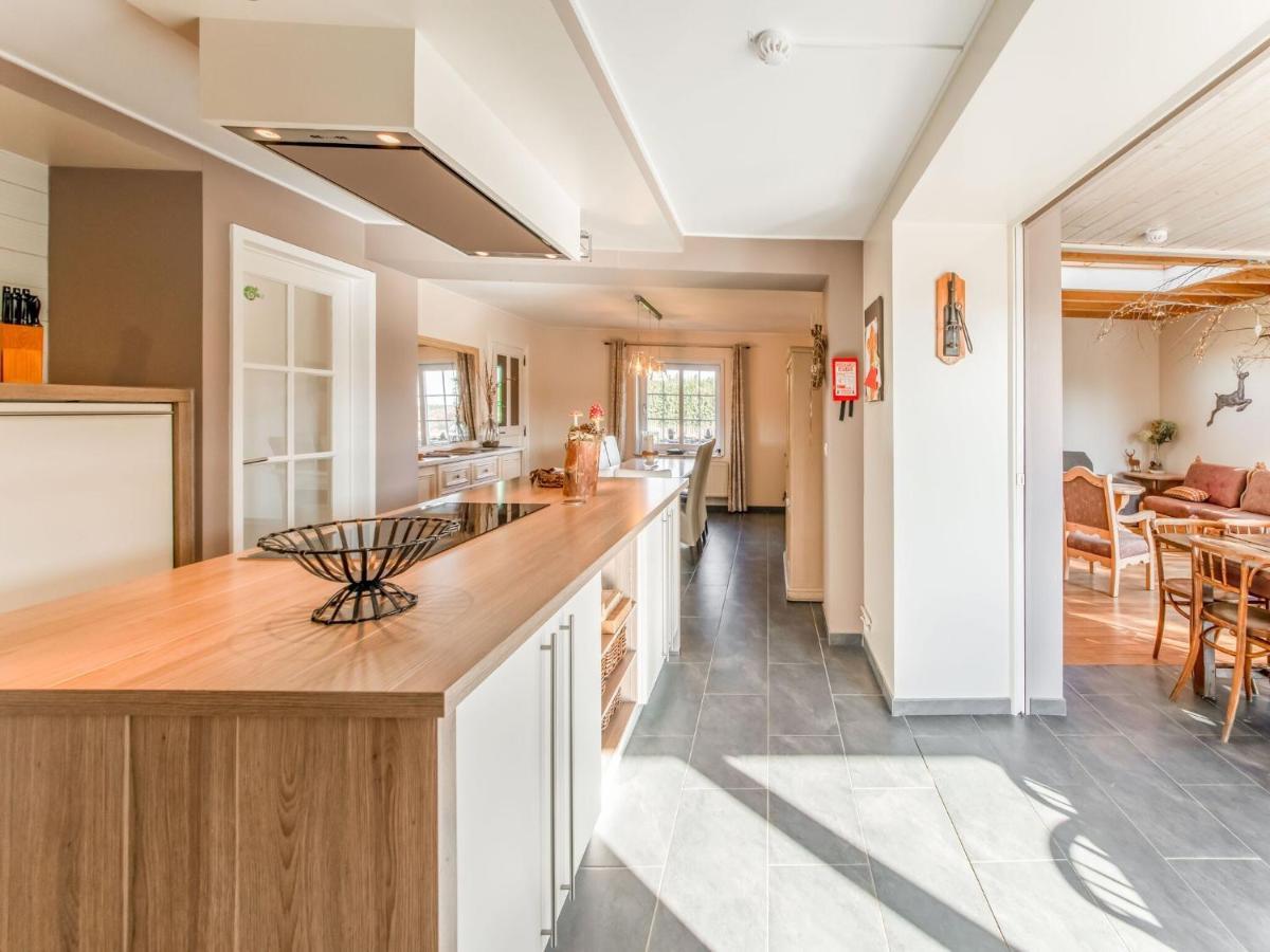 Luxurious House With Sauna In A Farm In Бастонь Экстерьер фото